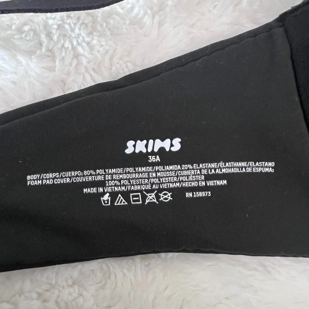 SKIMS Womens Fits Everybody T-Shirt Bra Onyx Black Underwire BR-UWR-2294 36A NWT - Picture 9 of 10